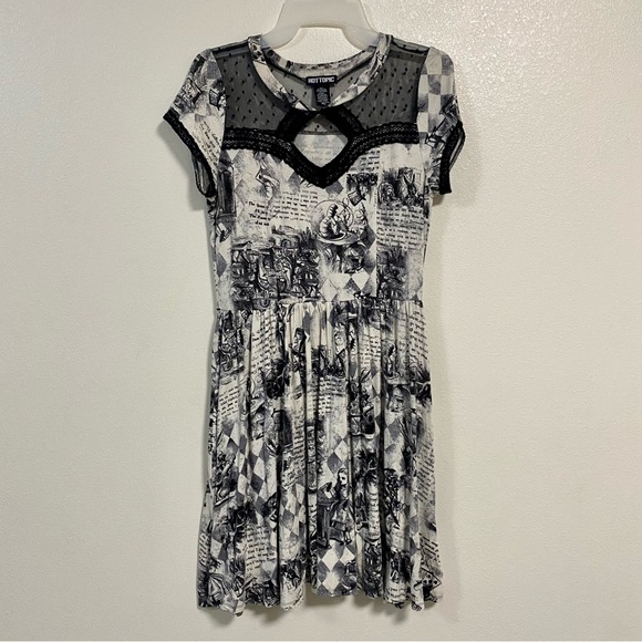 Hot Topic Alice in Wonderland Storybook Dress Size Medium - Picture 7 of 15